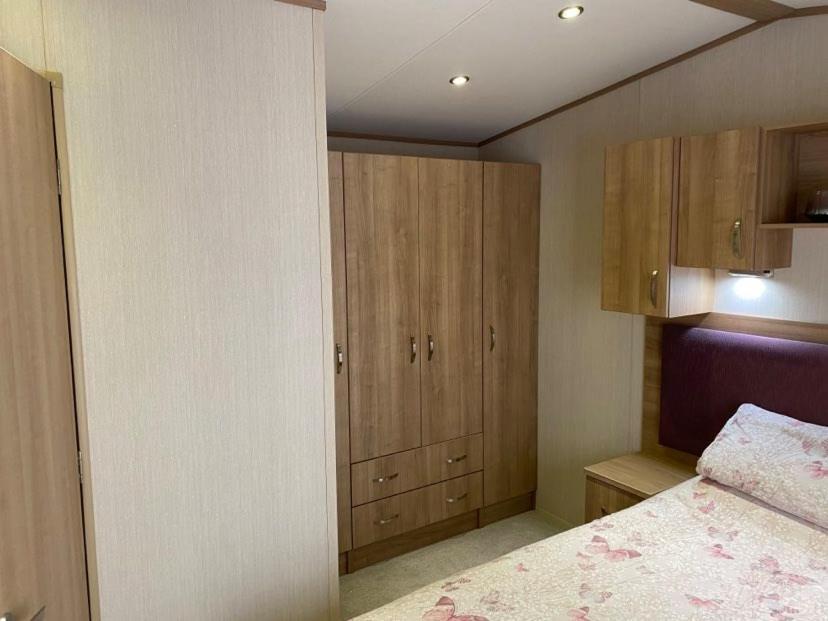Kingfisher Court 2 Tattershall Lakes With Hot Tub Bagian luar foto